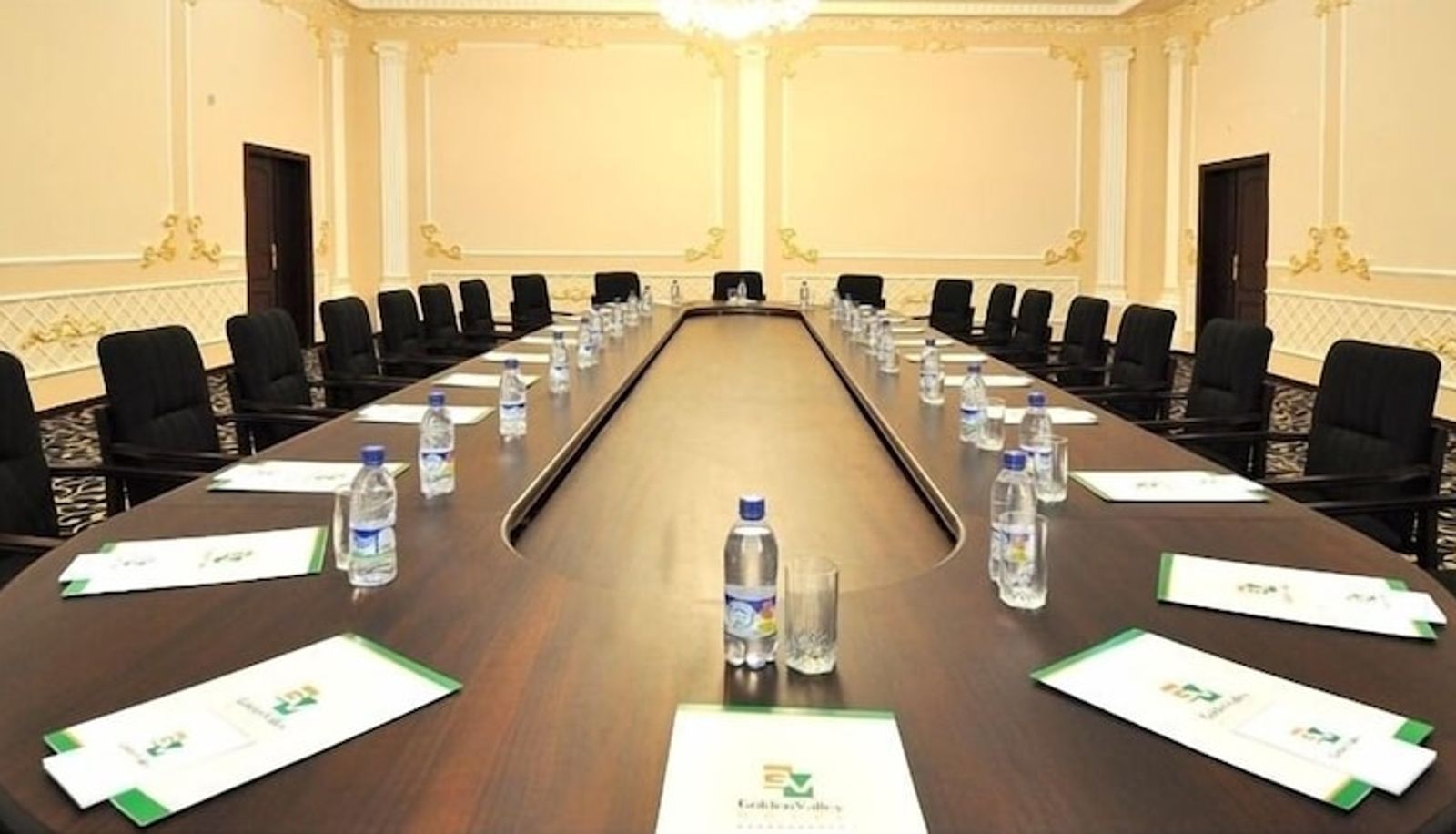 Meeting room - Golden Valley Hotel
