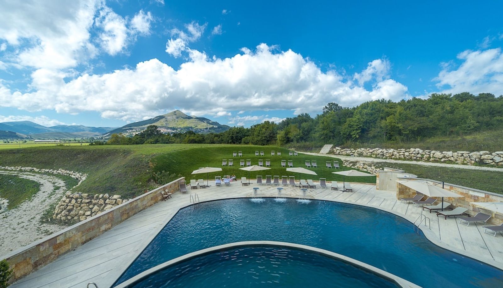 Pool - Aqua Montis Resort & Spa