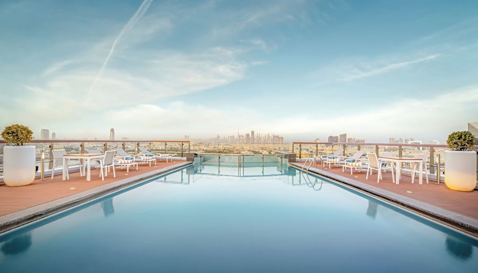 Zwembad - Mövenpick Dubai Creek