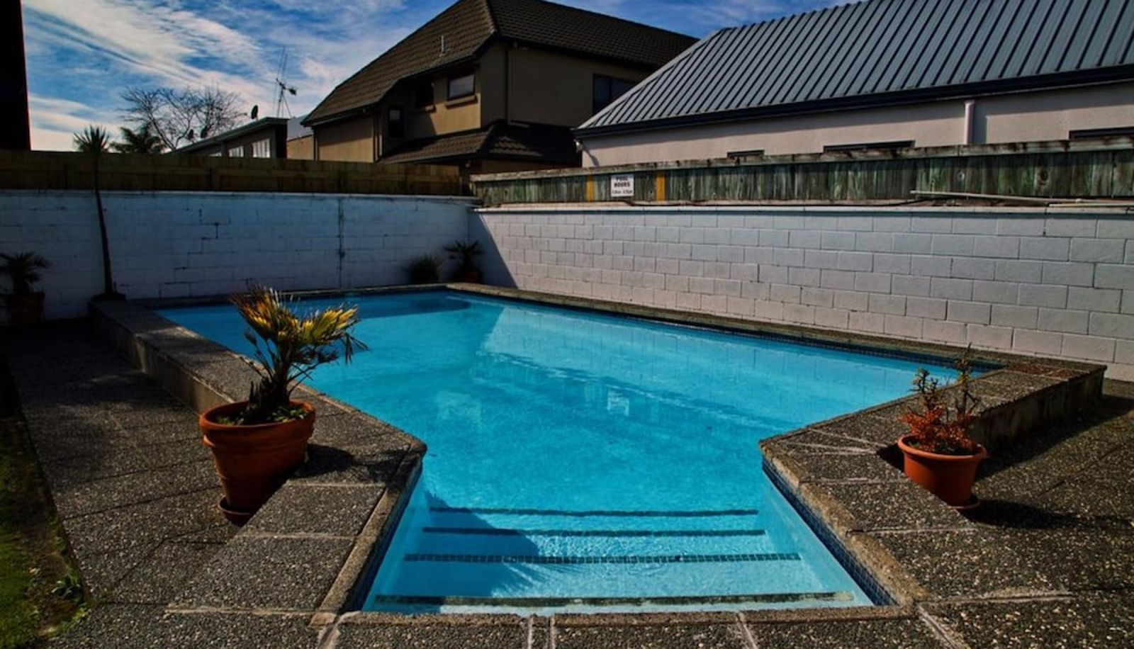 Pool - Barclay Motel