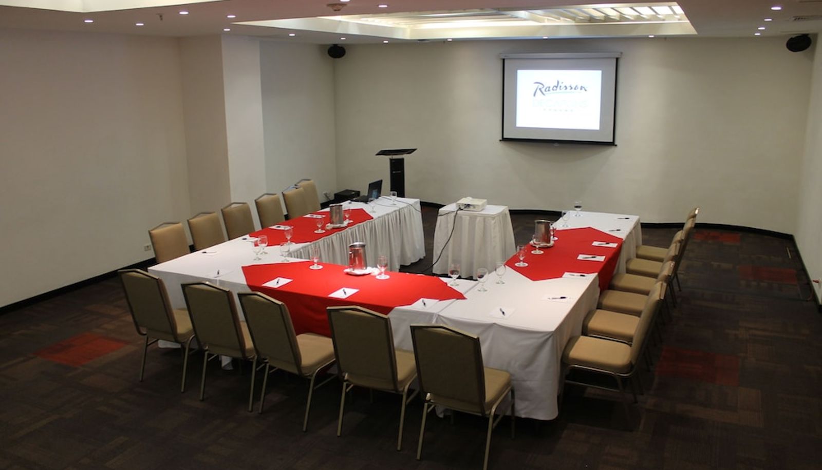 Meetingzimmer - Decapolis Hotel Panama City