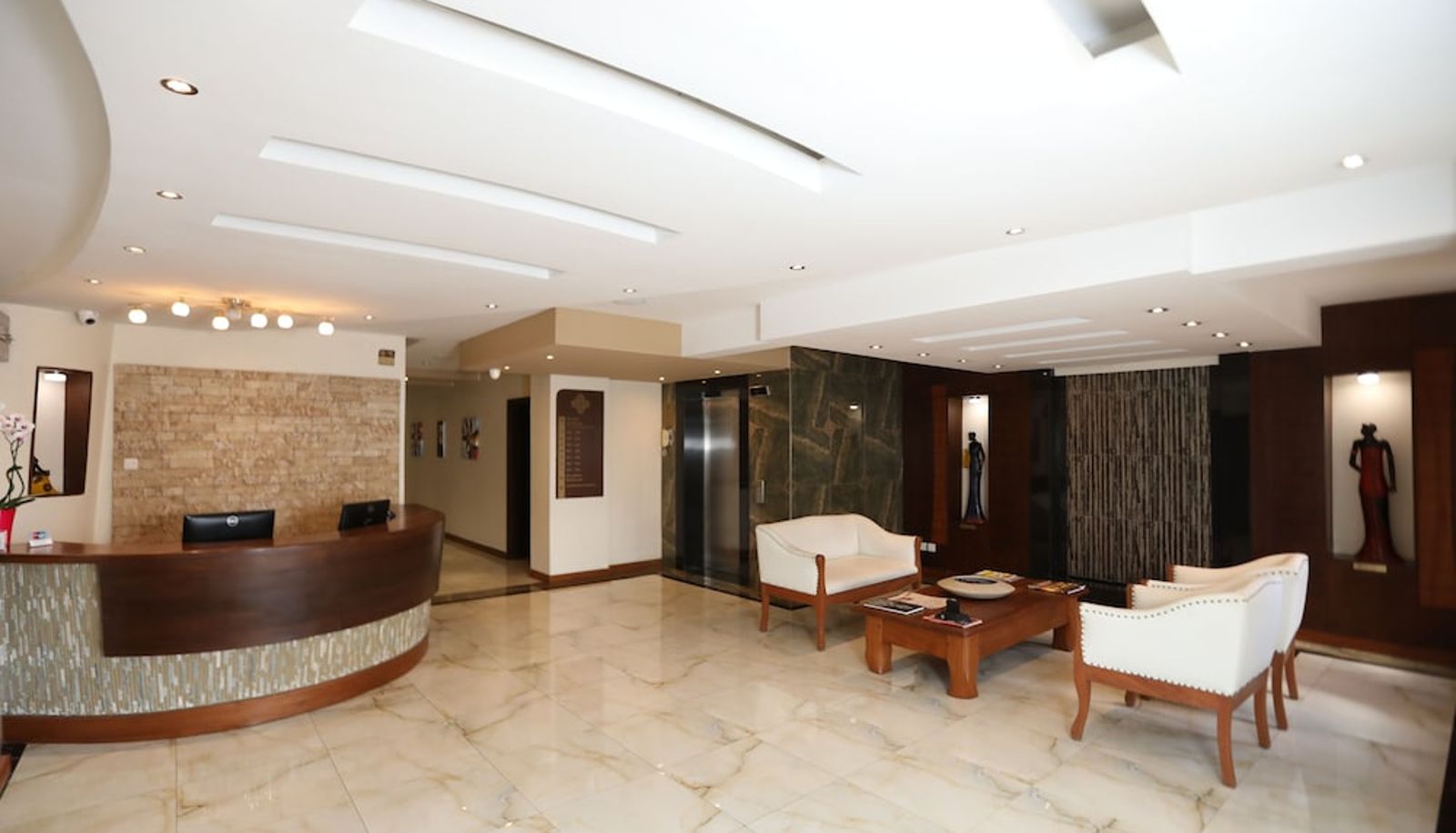 Reception - Bidwood Suite Hotel