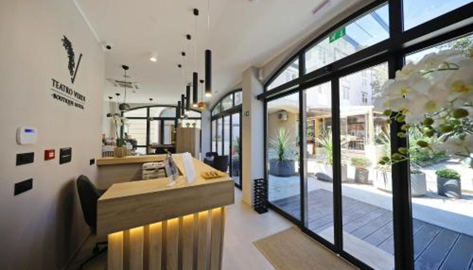 Recepción - Teatro Verdi Boutique Hotel