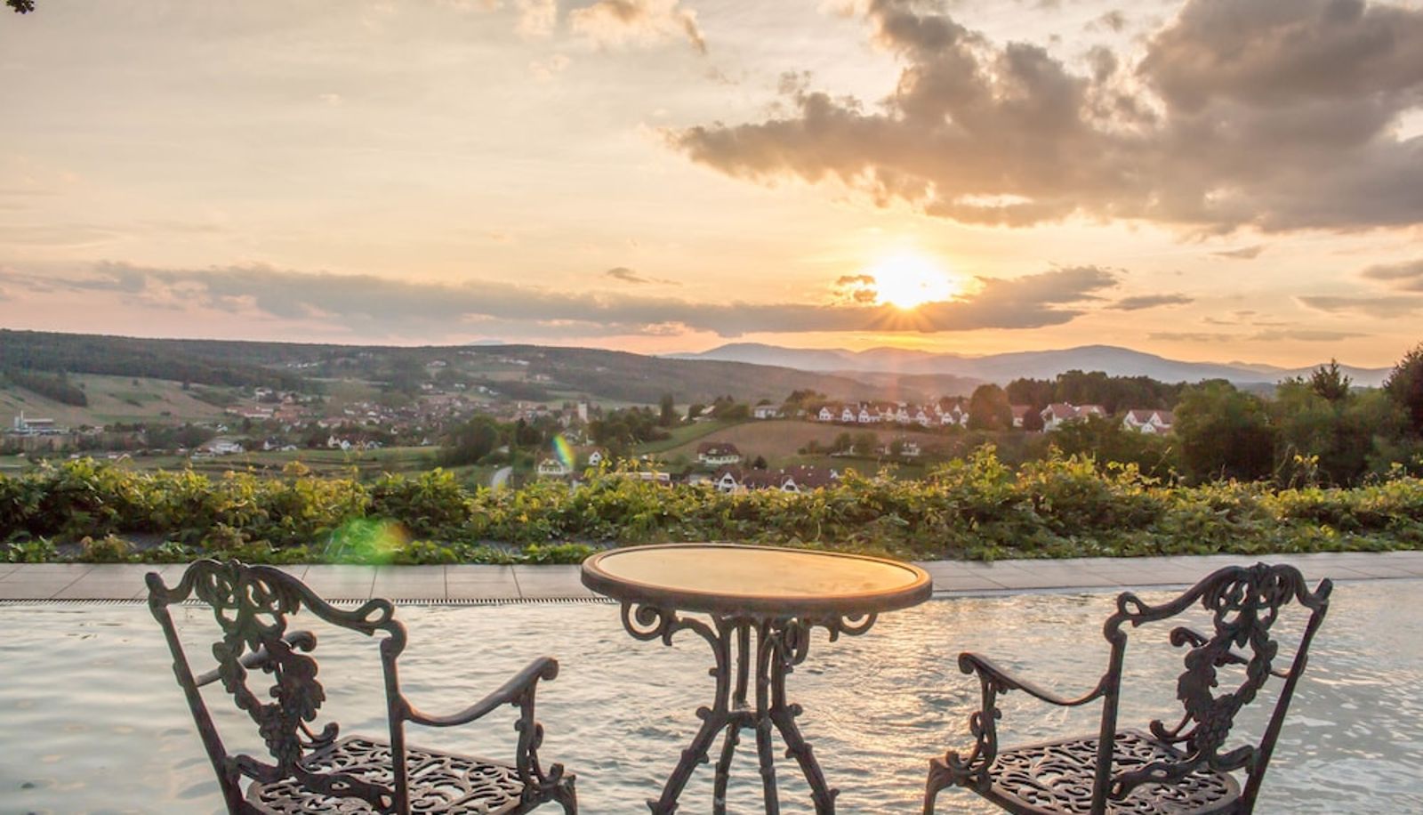 Zwembad - Hotel & Spa Der Steirerhof Bad Waltersdorf