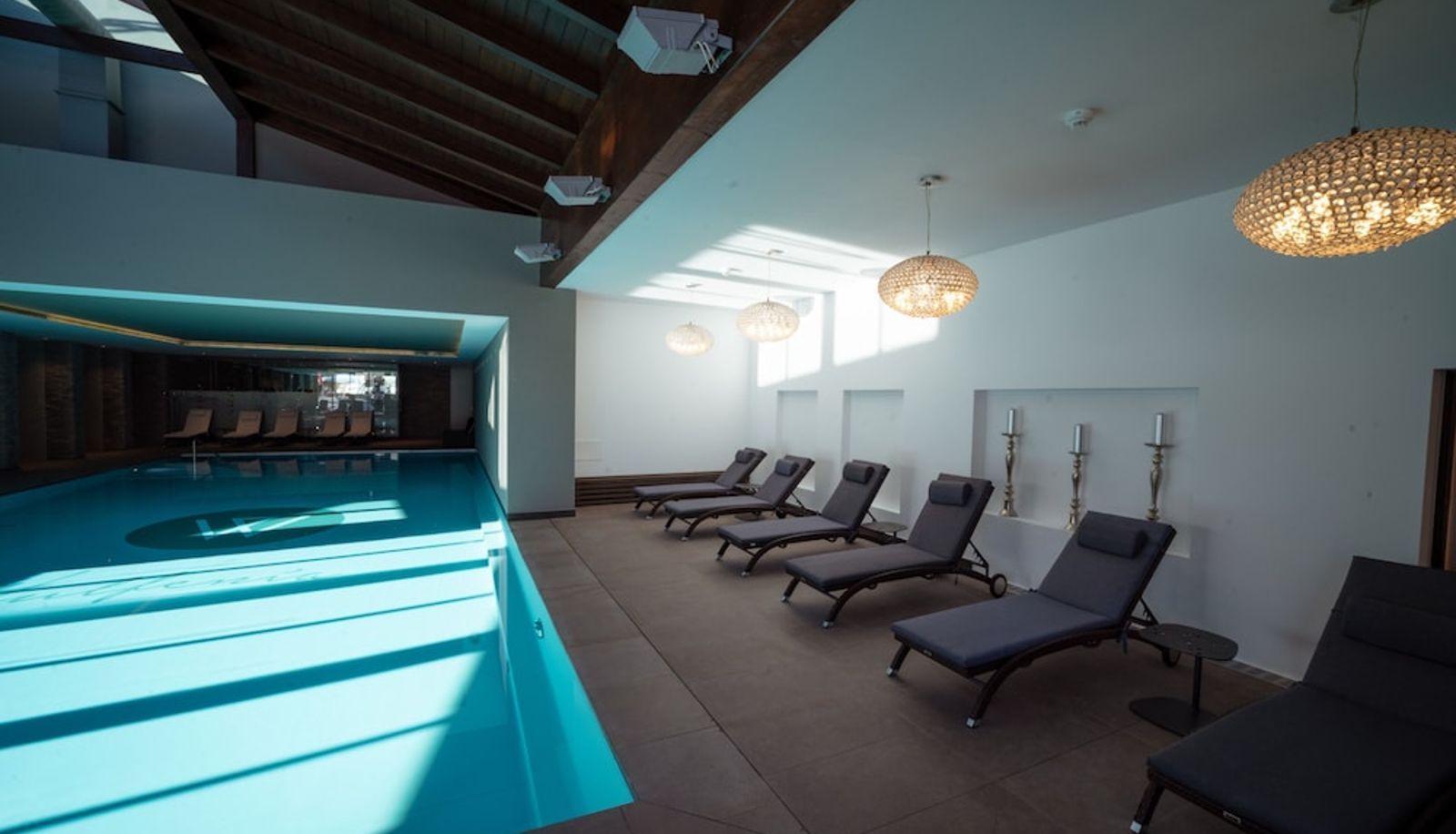 Piscina - Hotel & Spa Wulfenia Kärnten