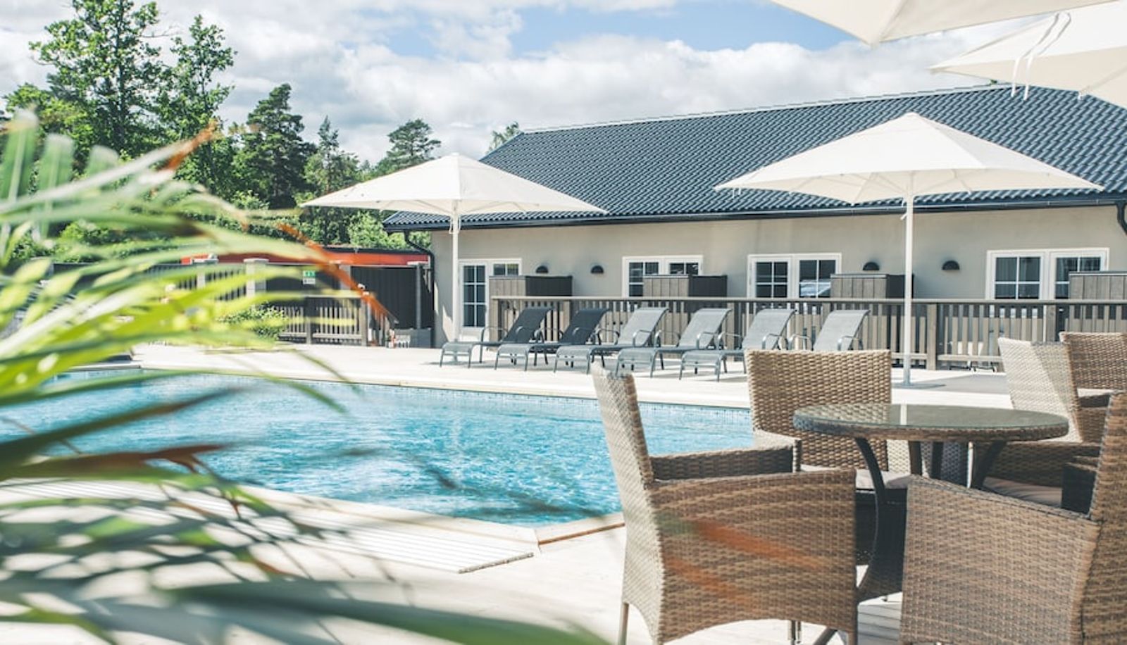 Piscina - Katrinelund Gästgiveri & Sjökrog