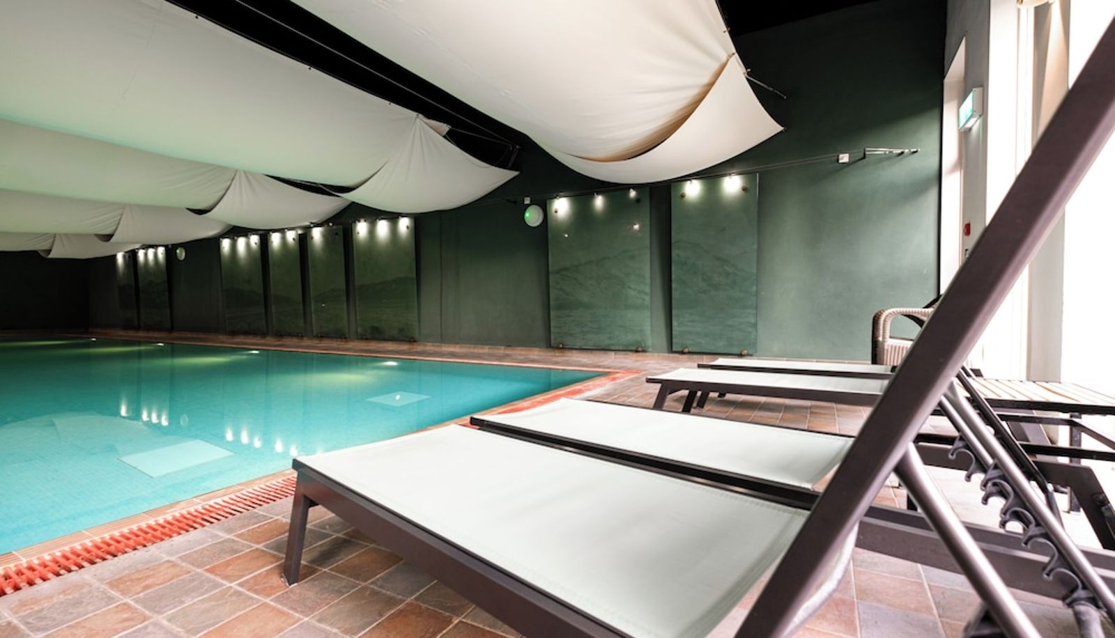 Piscina - Lakeside Hotel & Spa
