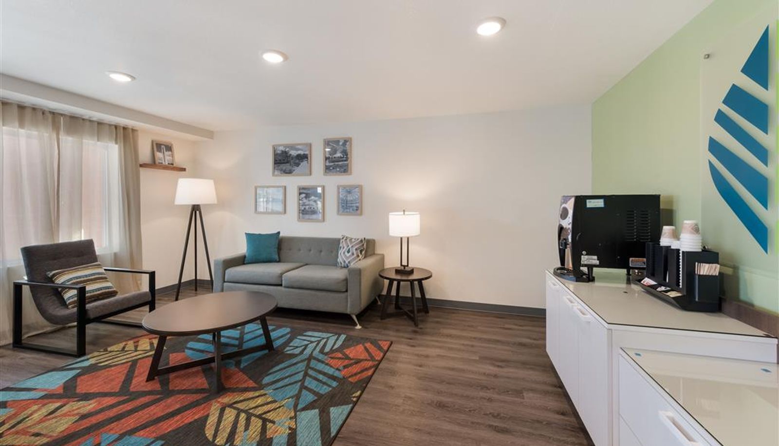 Hall - WoodSpring Suites Dayton North