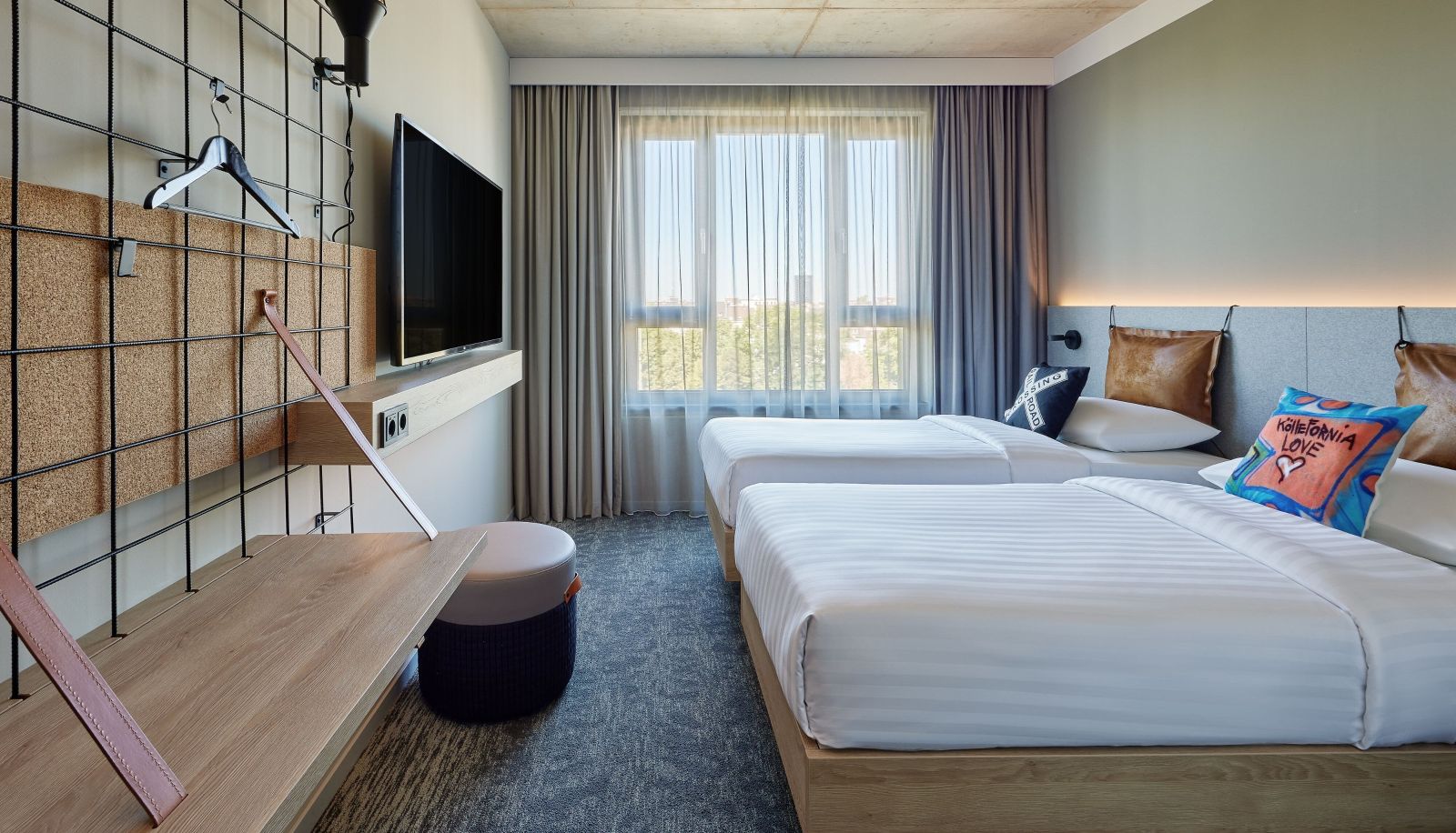 Camera - Moxy by Cologne Muelheim