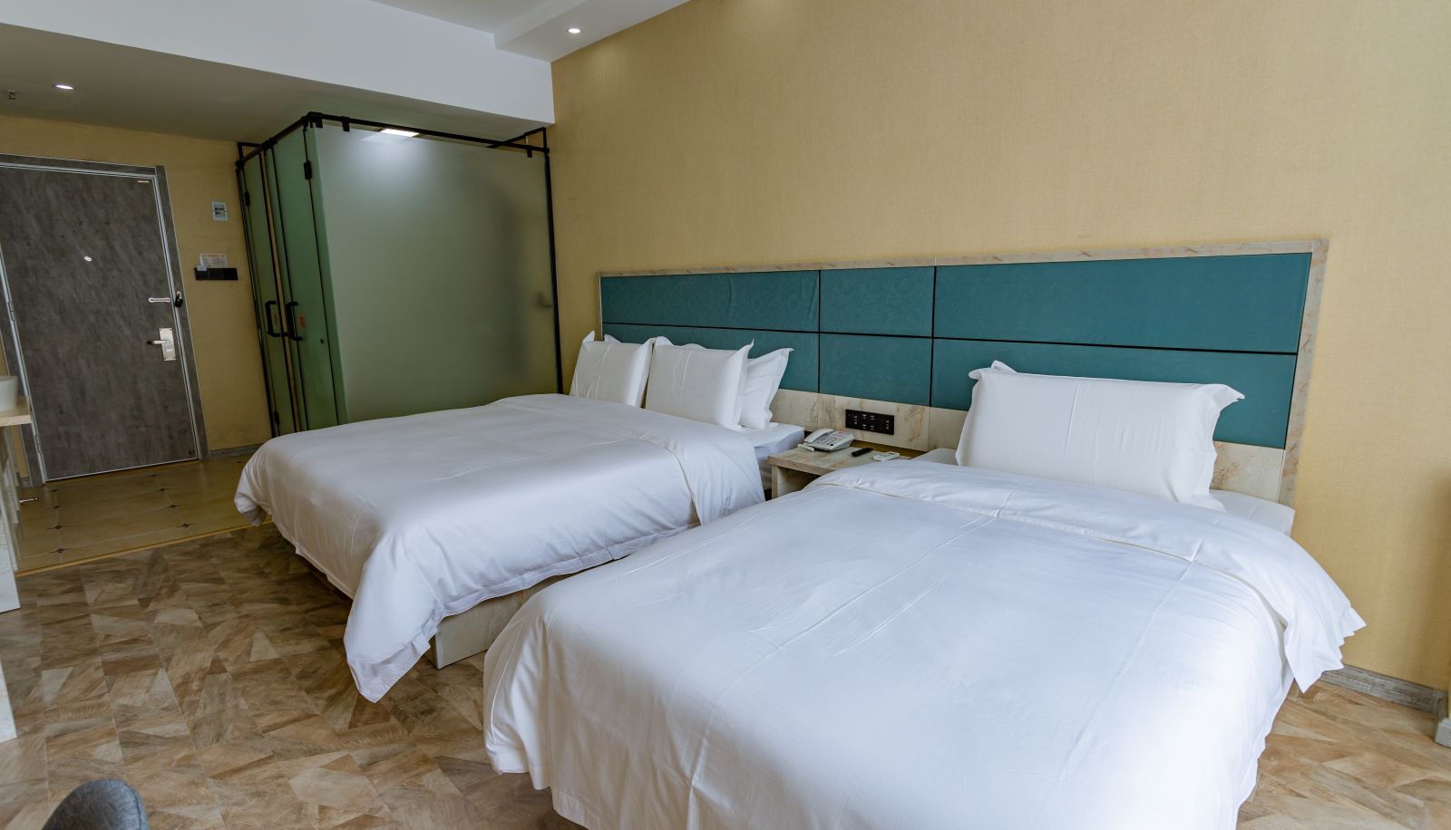 Zimmer - Yilai Daqing Passenger Terminal Hotel