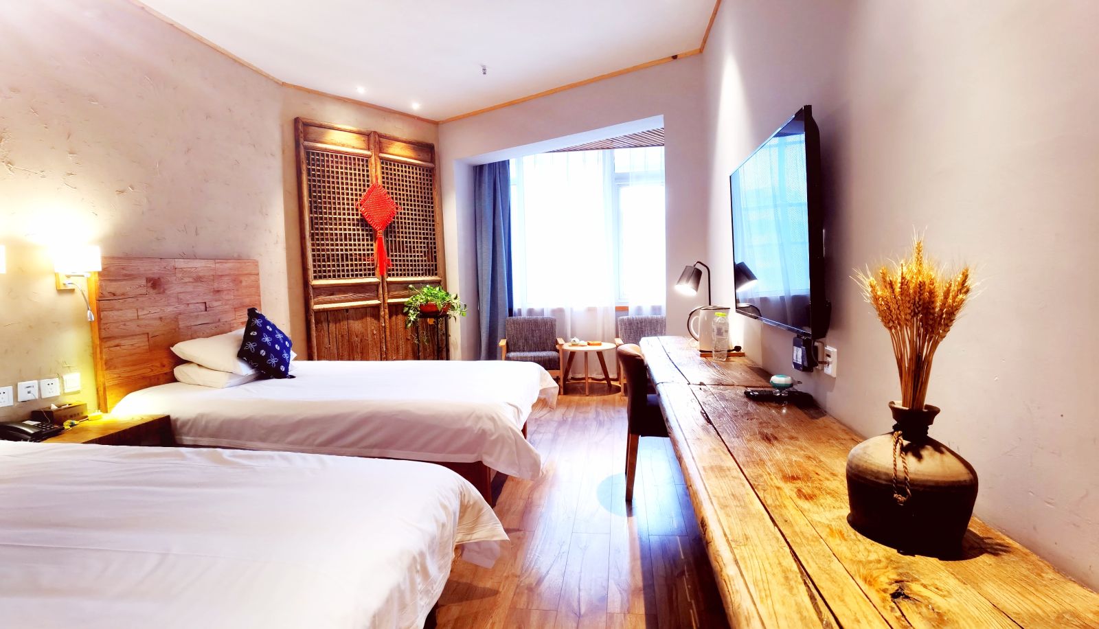 Camera - Yilaitai'an tianwaicun Hongmen Hotel