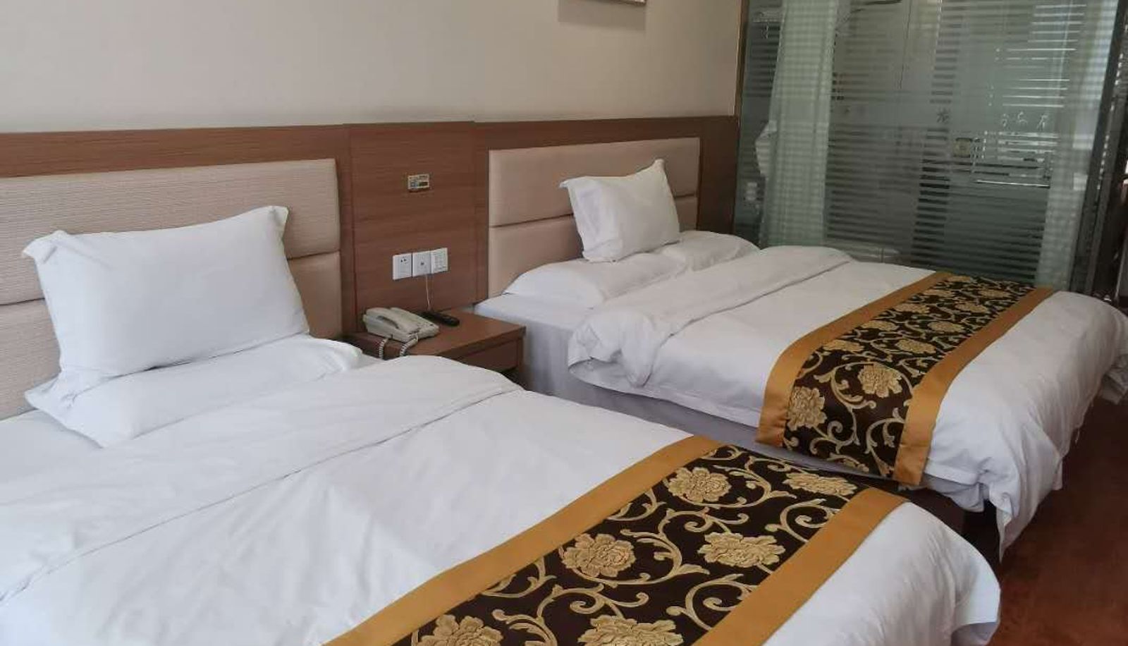 Info - Yilai Xi'an Longyao Hotel