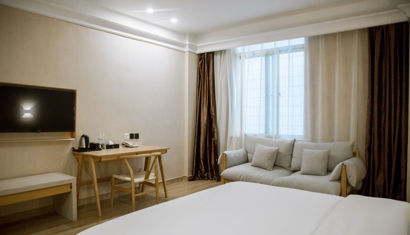 Zimmer - Yilai Yantai Railway Station Bus Terminal Hotel