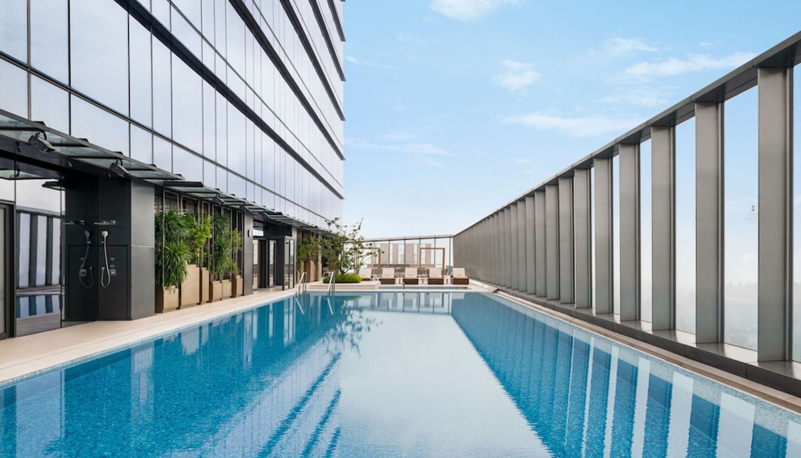 Pool - Shangri-La Nanning