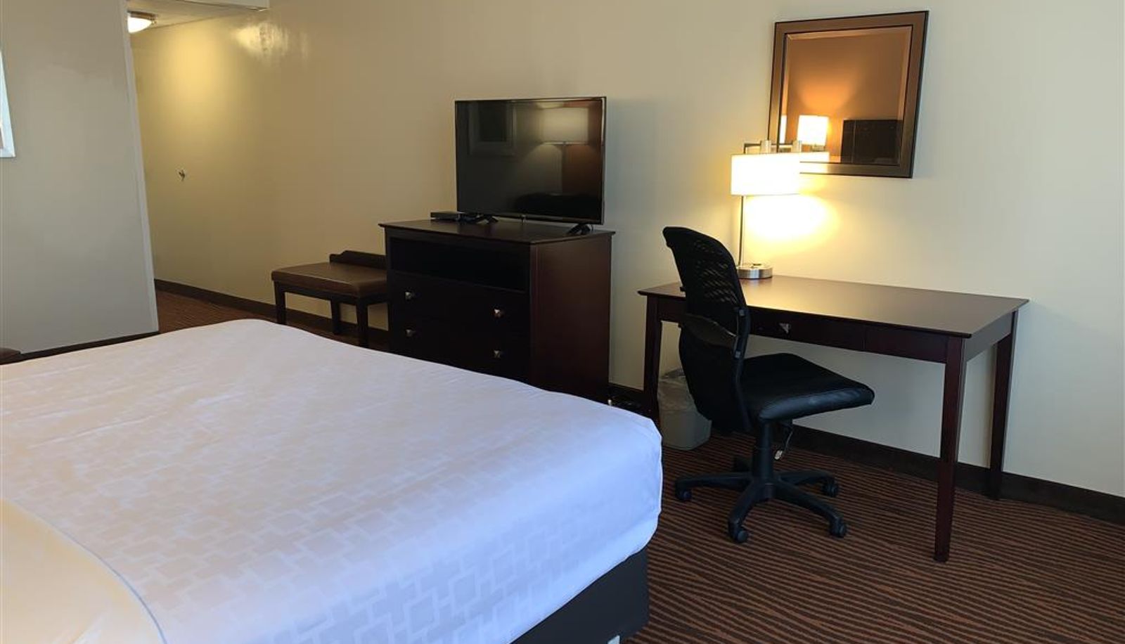 Zimmer - Best Western Executive Hotel of New Haven-West Haven