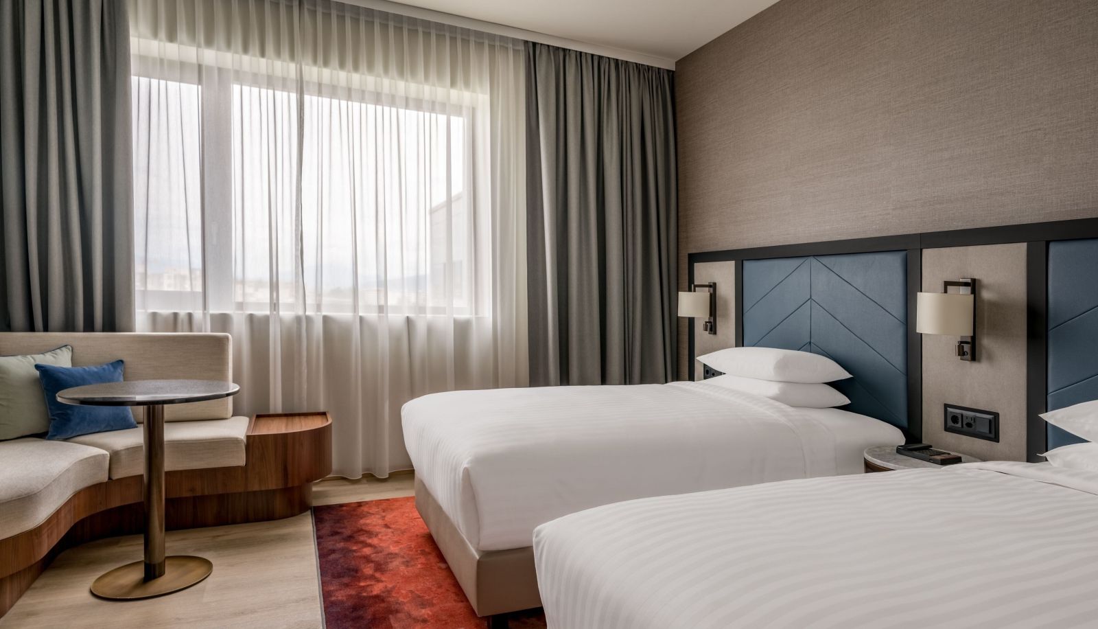 Room - Geneva Marriott Hotel