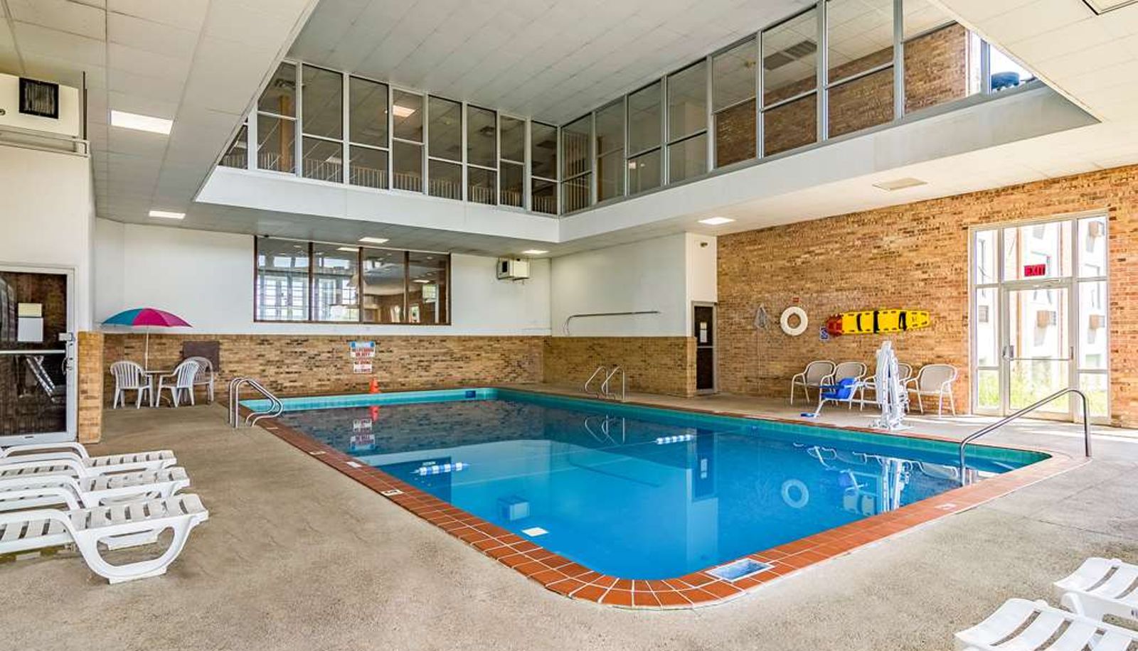 Zwembad - Motel 6 Grand Rapids MI - Northeast