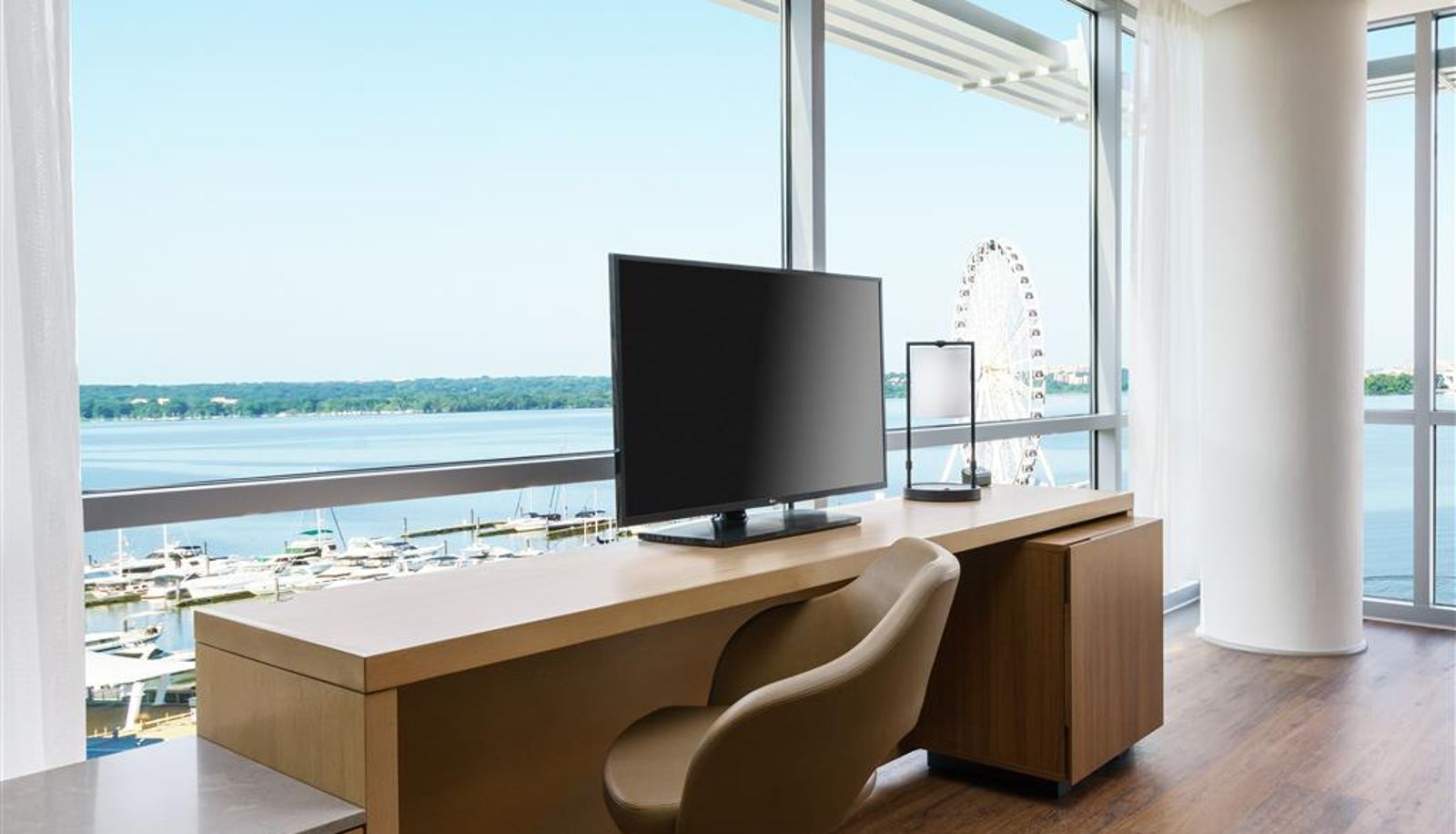 Zimmer - Hyatt Place National Harbor