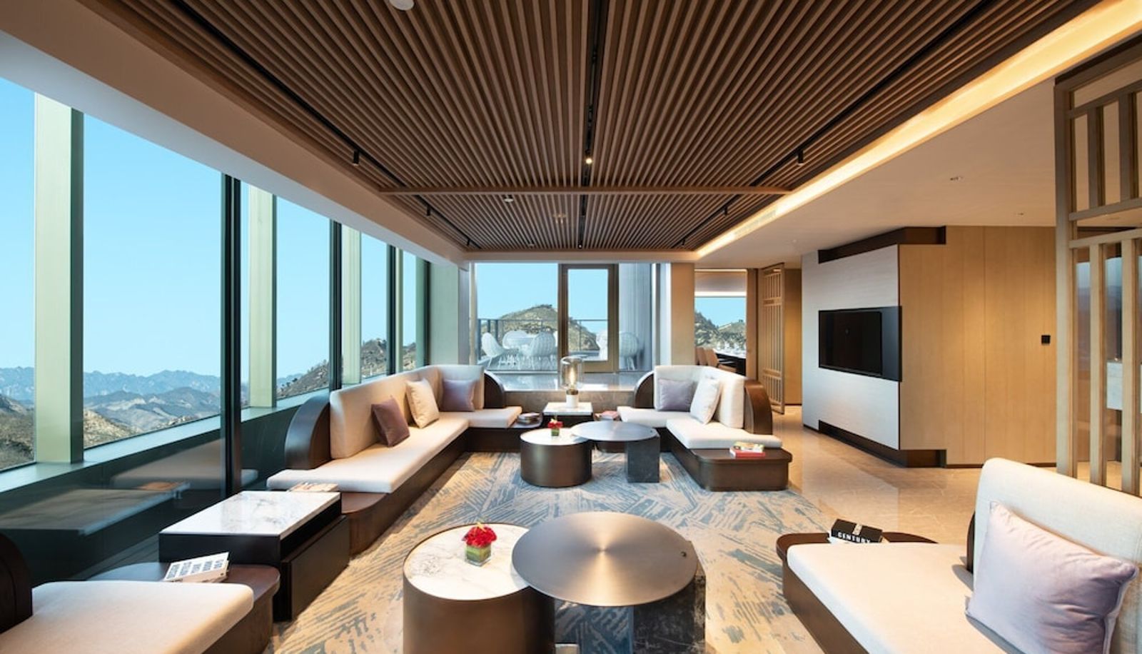 Lobby - Crowne Plaza Zunhua Hot Spring Town