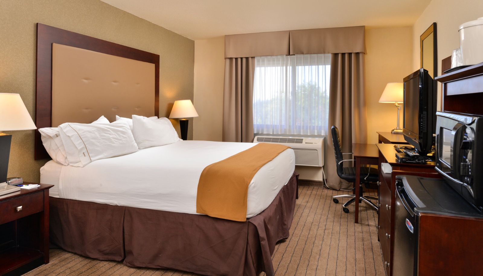 Zimmer - Holiday Inn Express PORTLAND SOUTH - LAKE OSWEGO by IHG