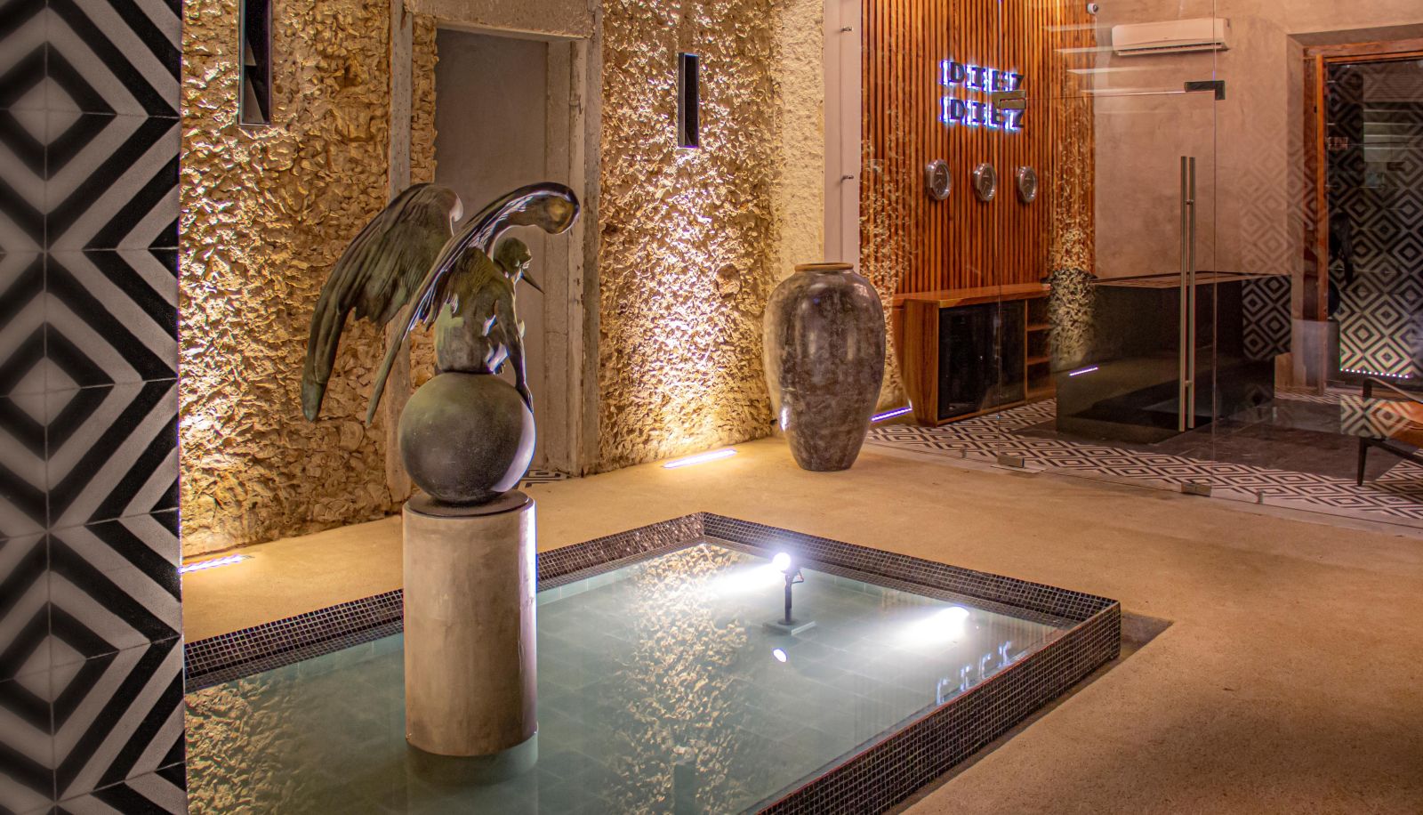 Lobby - Diez Diez Collection
