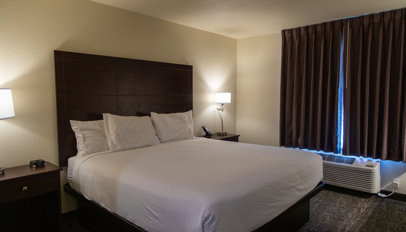 Zimmer - Cobblestone Inn & Suites - Springfield