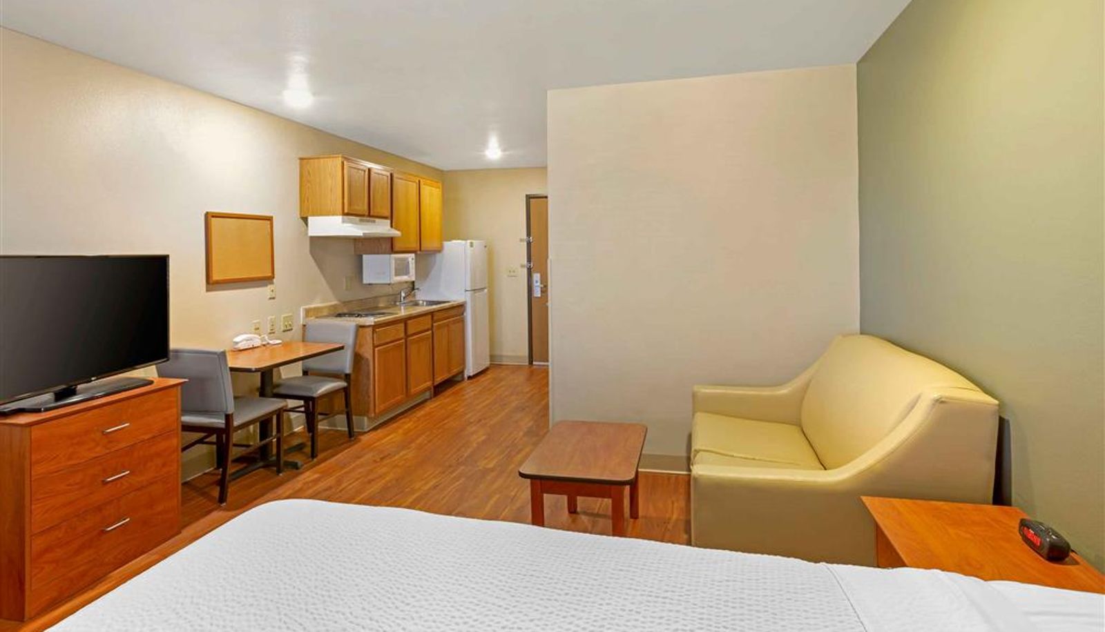 Zimmer - Extended Stay America Select Suites - Phoenix - West
