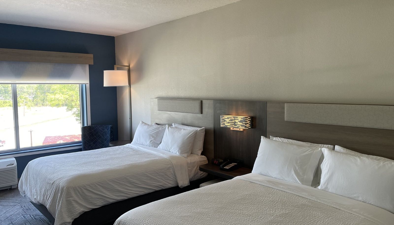 Room - Holiday Inn Express STARKE by IHG