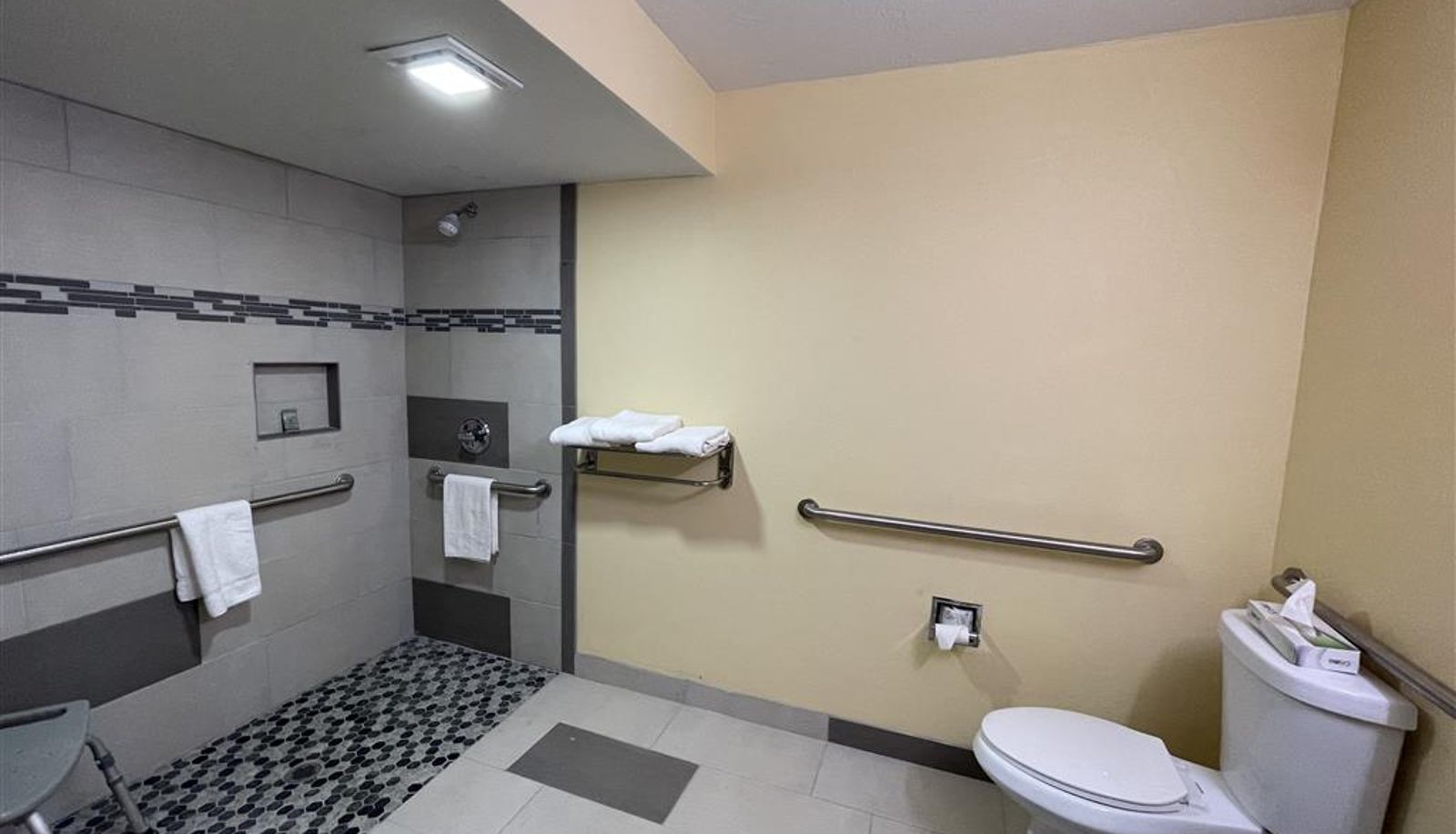 Room - SureStay Plus by Best Western Odessa