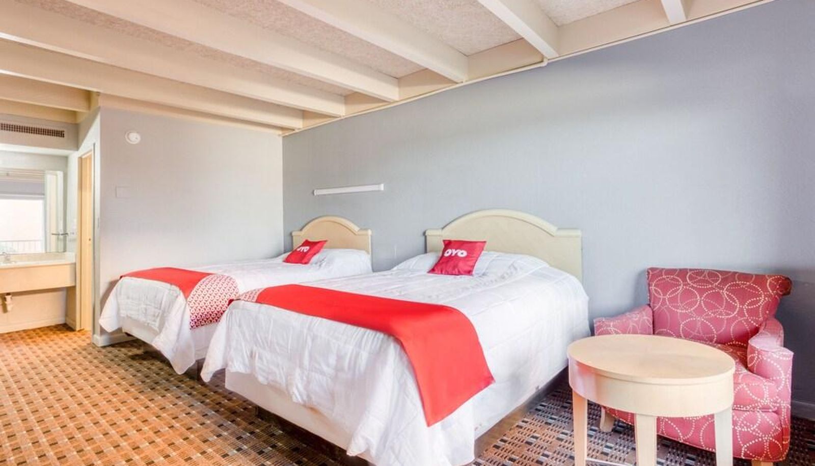 Standard room - OYO Hotel Oklahoma City Lincol