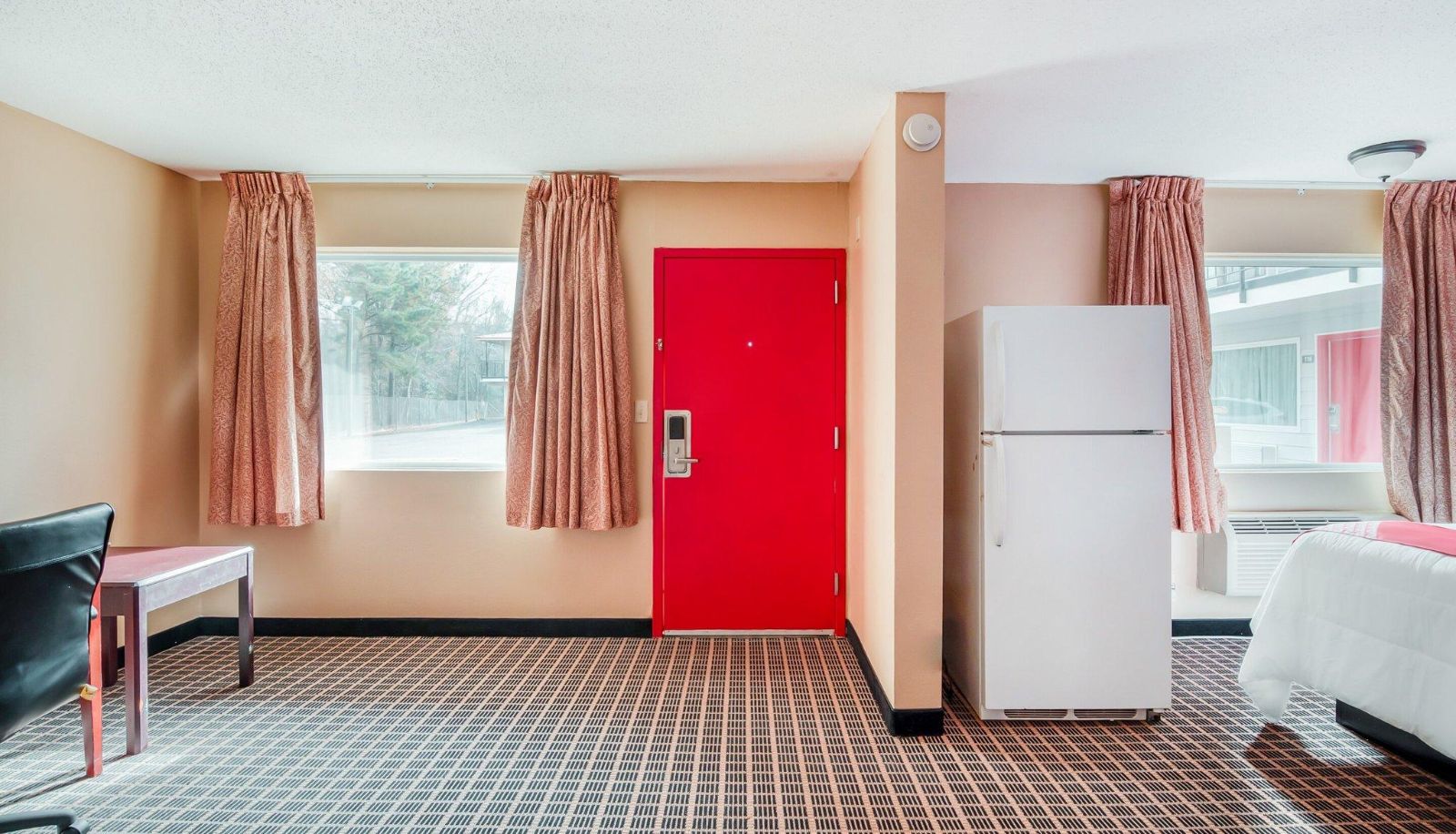 Camera - OYO Hotel Fayetteville S Easte