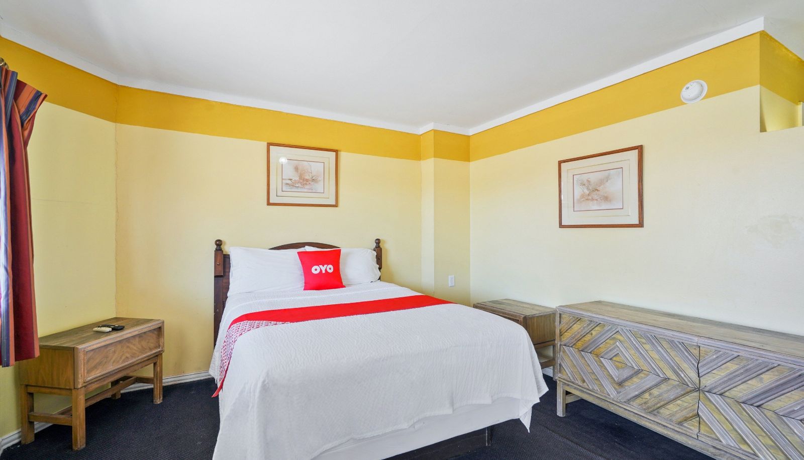 Room - OYO Hotel Alpine TX near Unive