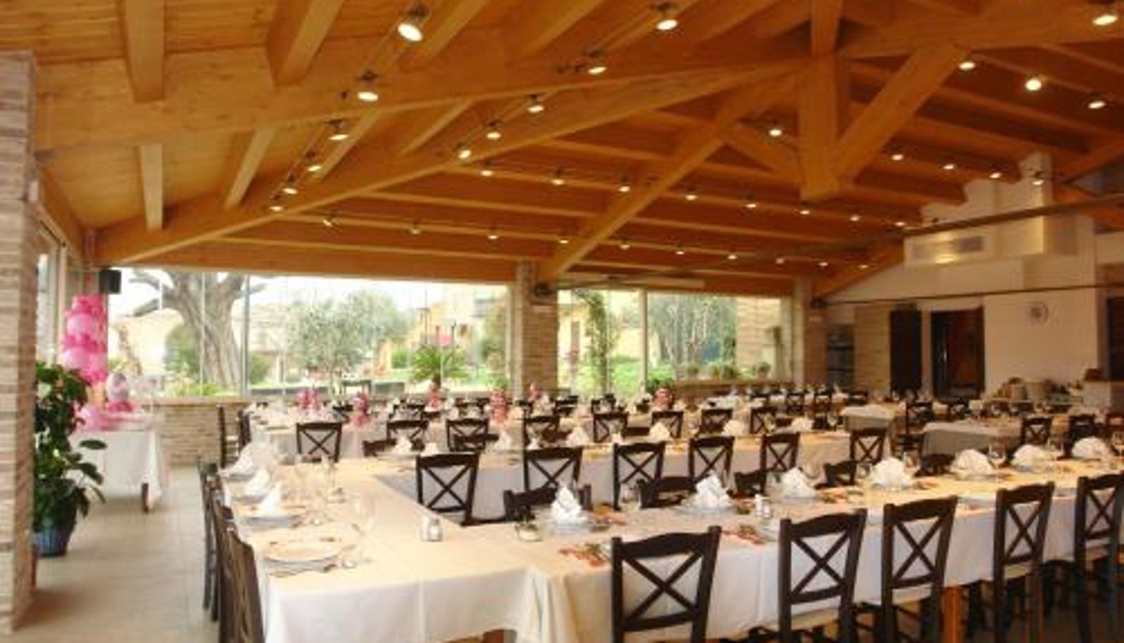 Frühstücksraum innerhalb des Restaurants - Il Castagno