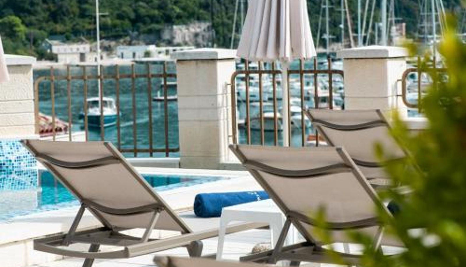 Zwembad - Boutique Hotel Kredo