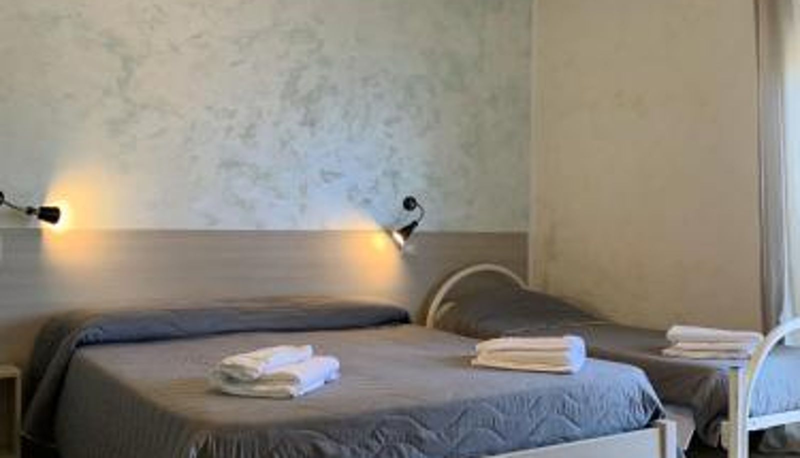 Triple room - HOTEL MERCURIO SUL MARE - Fish restaurant and private beach