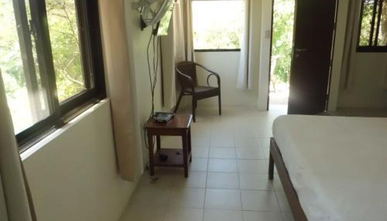 Room - The Riverhouse