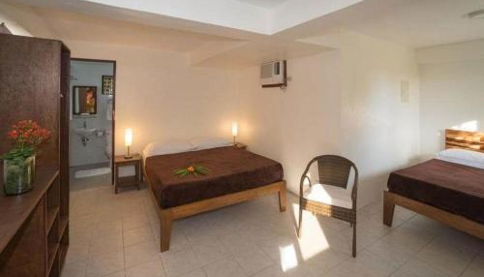 Room - The Riverhouse