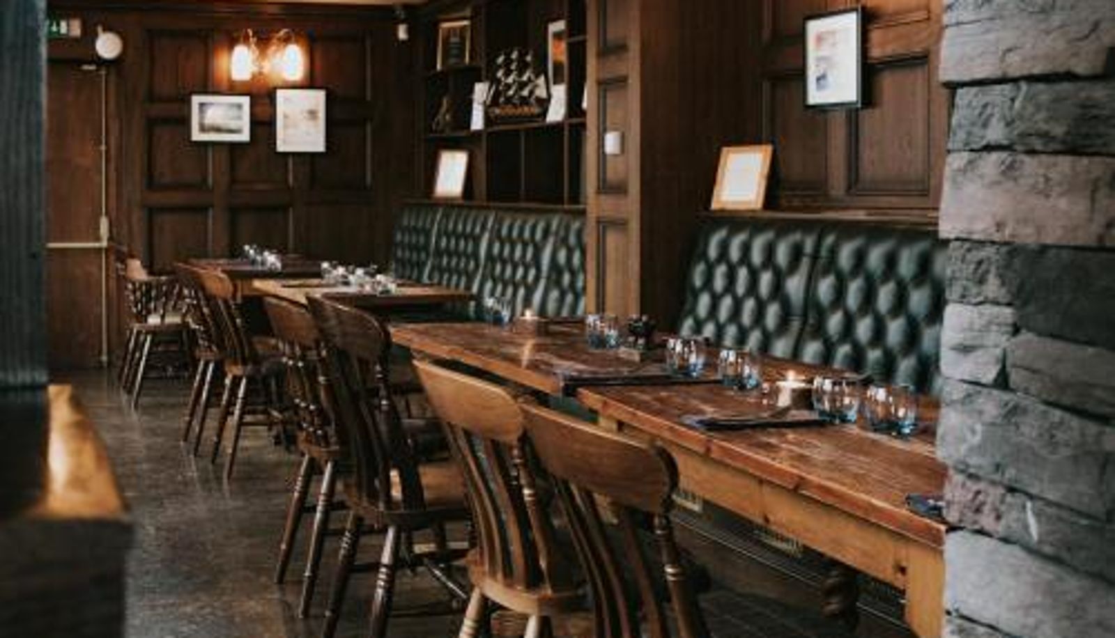 Salle de petit-déjeuner dans le restaurant - The Hope and Anchor Pub