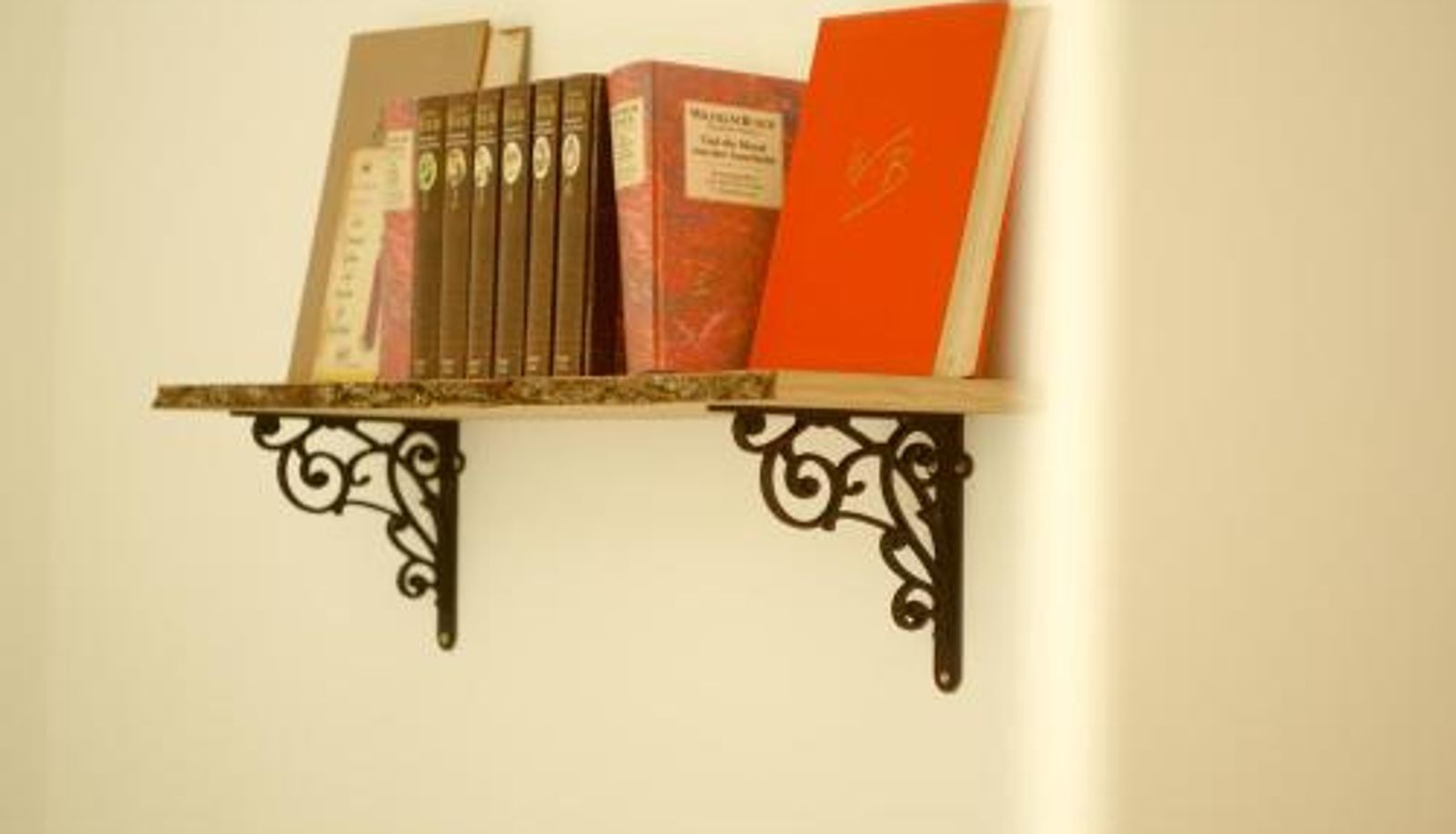 Kamer - Hotel Bett und Buch