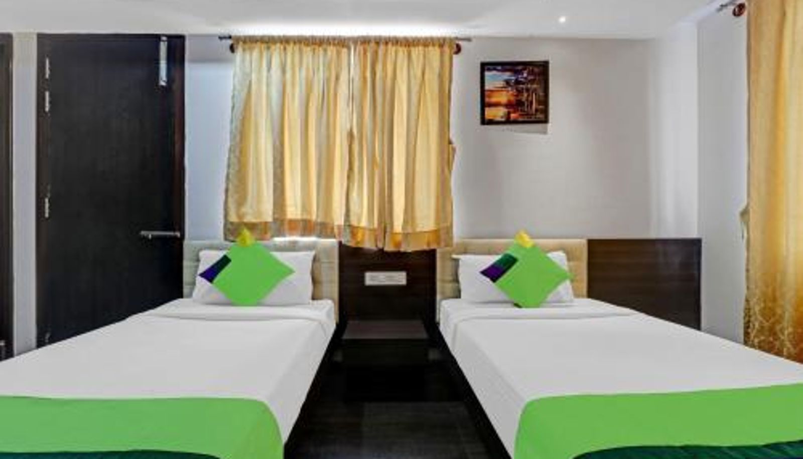 Room - Treebo JJ Residency