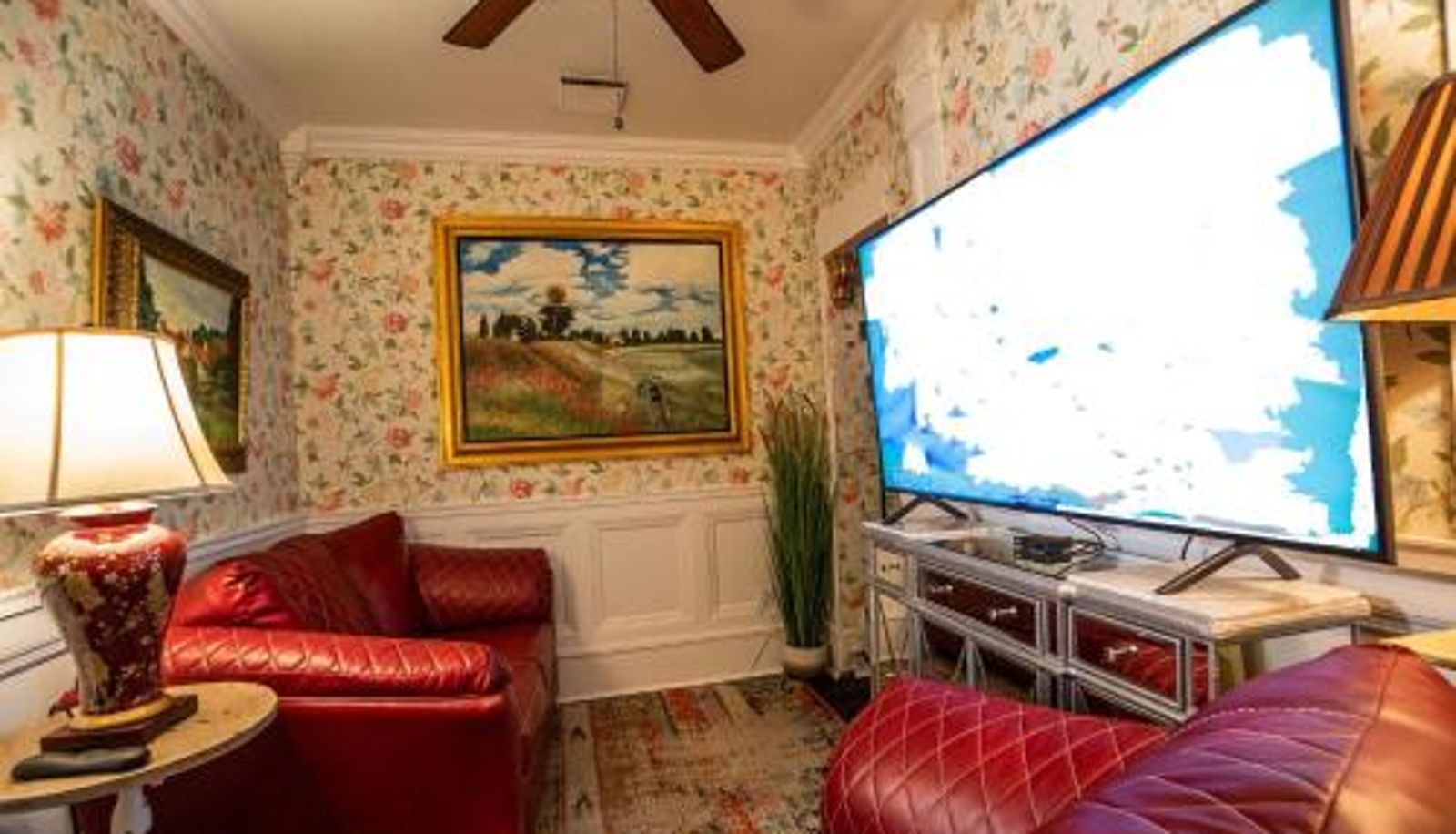 Info - Casablanca Inn on the Bay- Exclusively for Guests 21 & Over