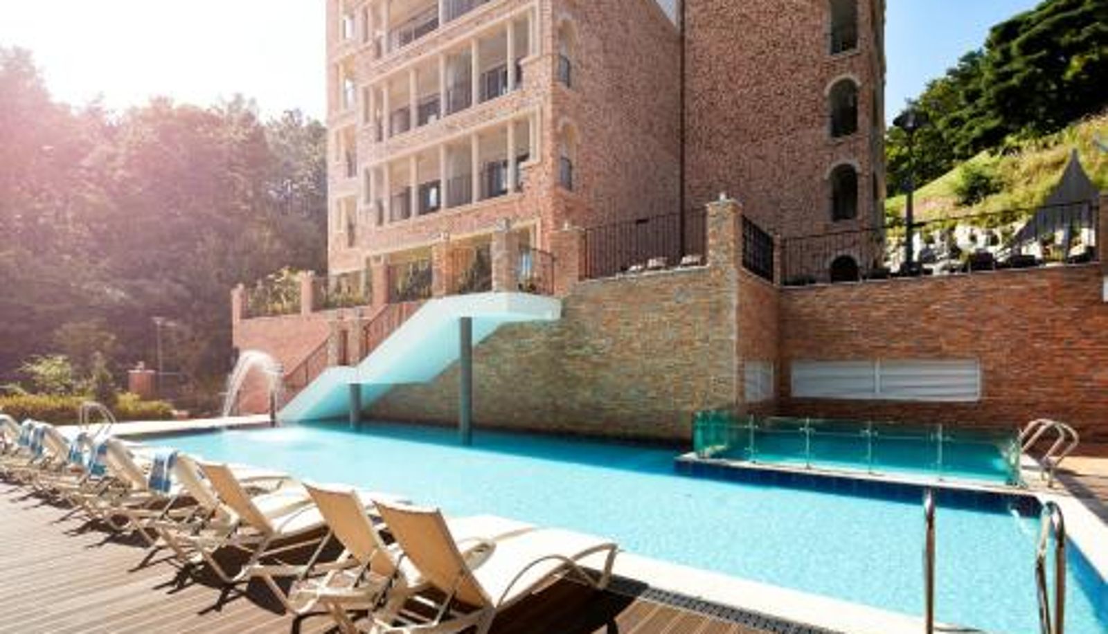 Piscina - Hotel Thesoom Forest