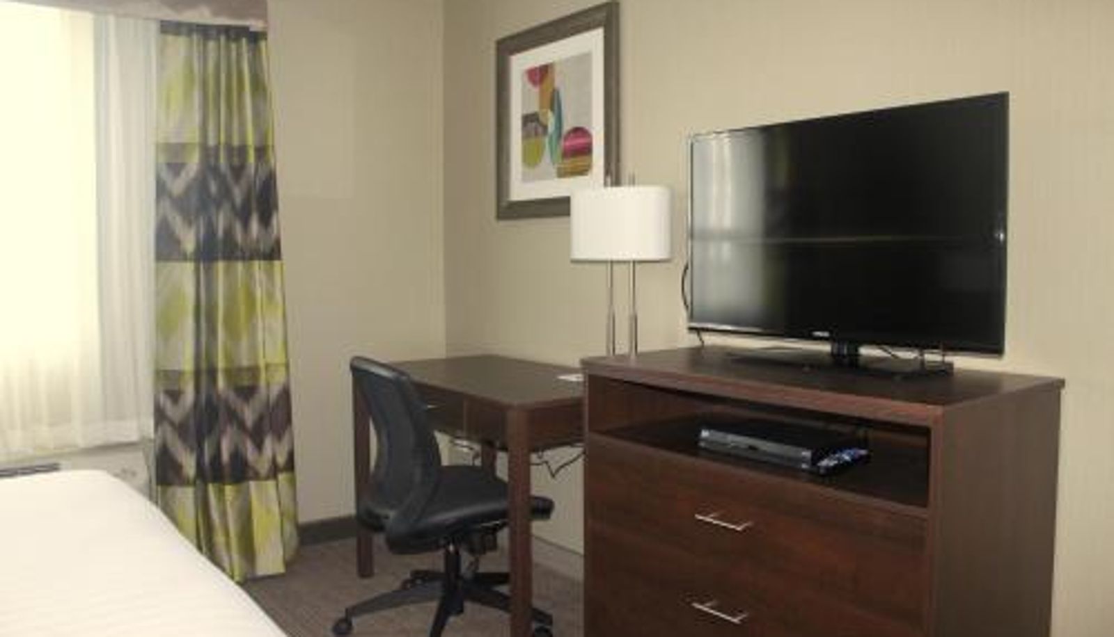Info - Meridian Inn & Suites Lloydminster