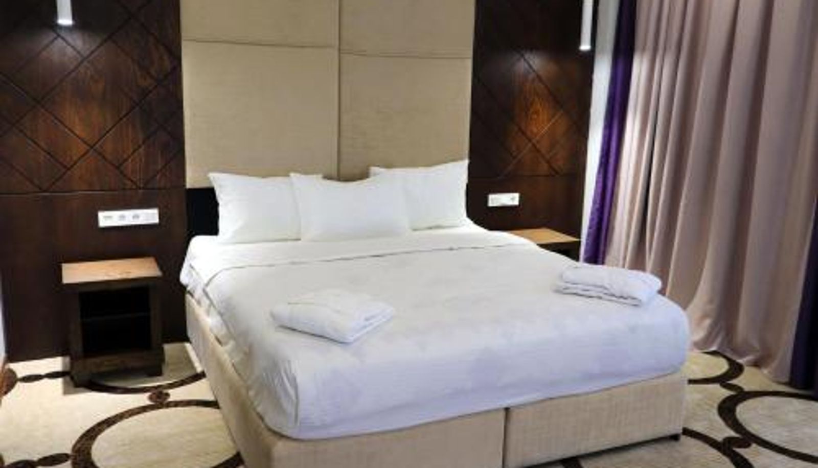 Habitación - East Palace Hotel