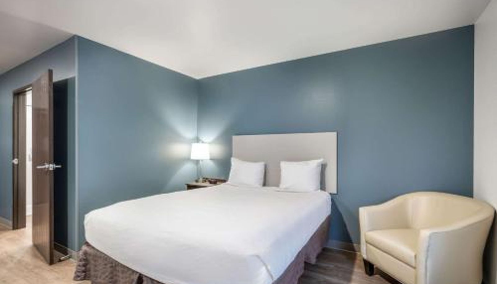 Camera - WoodSpring Suites Gurnee - Chicago