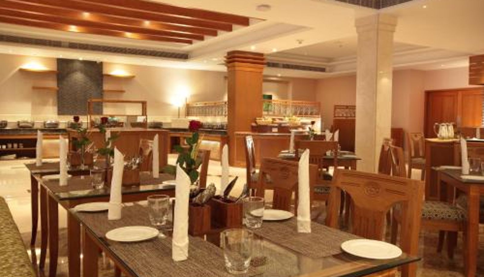 Ontbijtzaal in het restaurant - Monsoon Empress Kochi