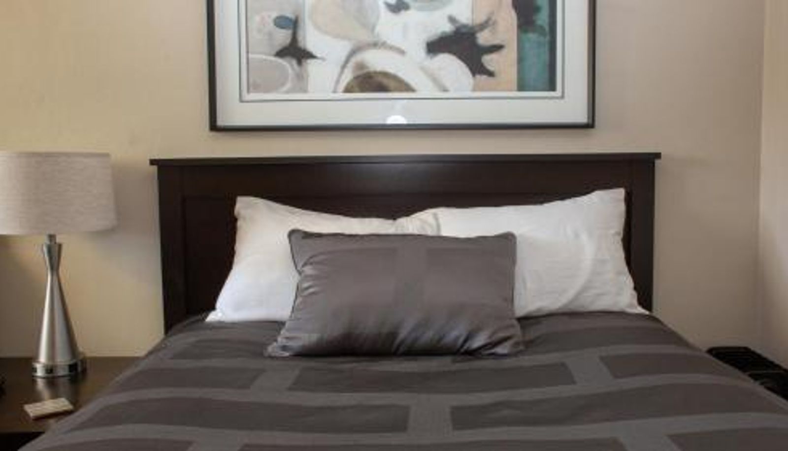 Información - INN & Suites Mark III