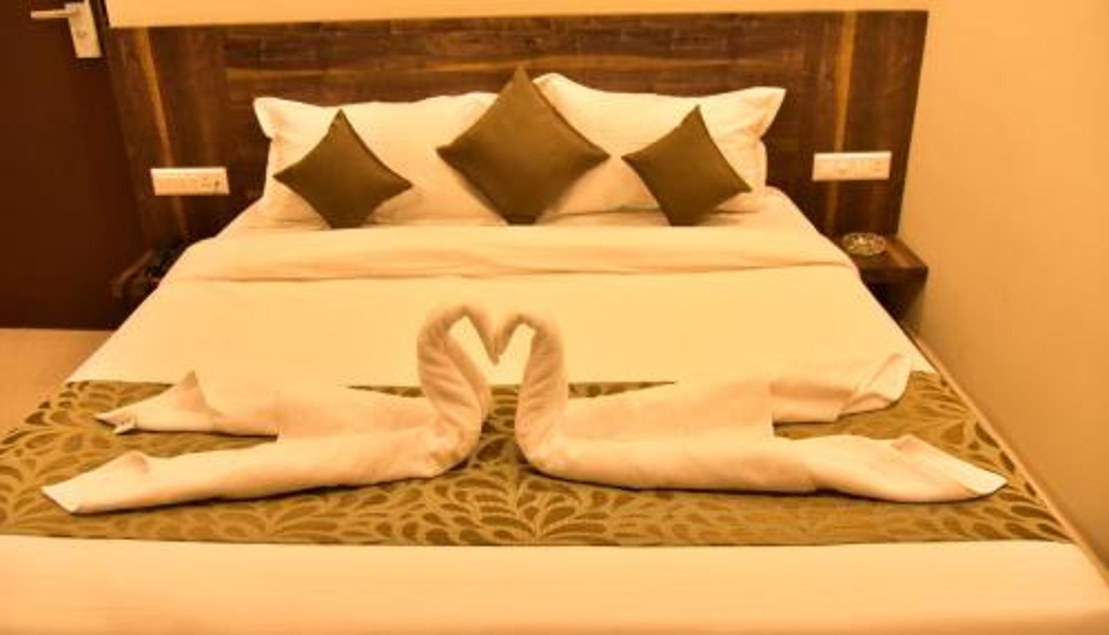 Room - Le Oak Inn