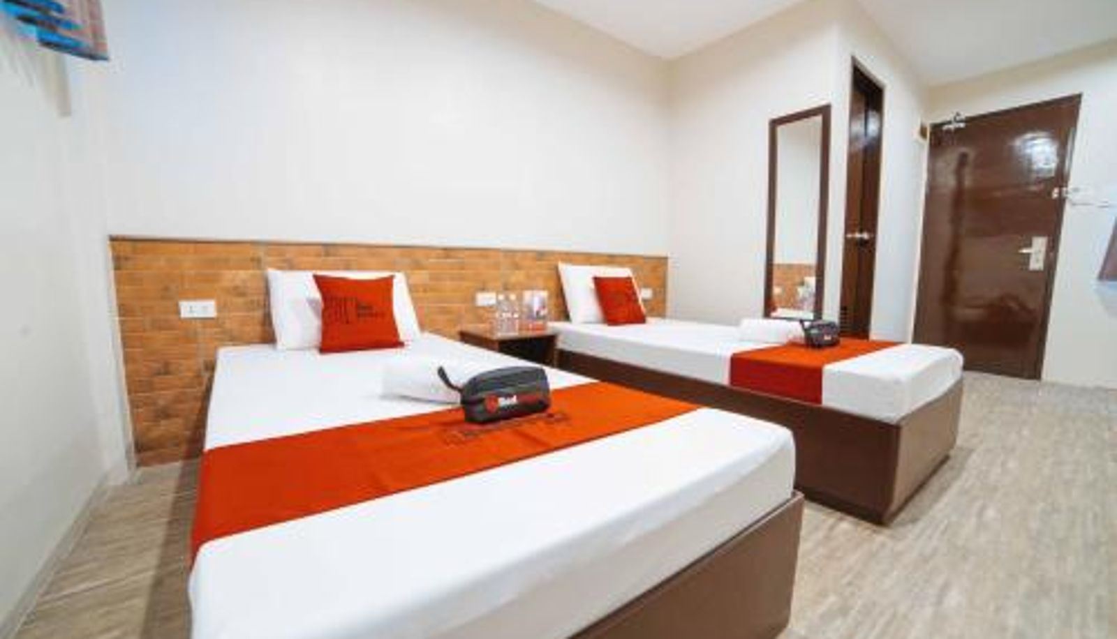 Zimmer - RedDoorz at Travelers Inn Bajada Davao