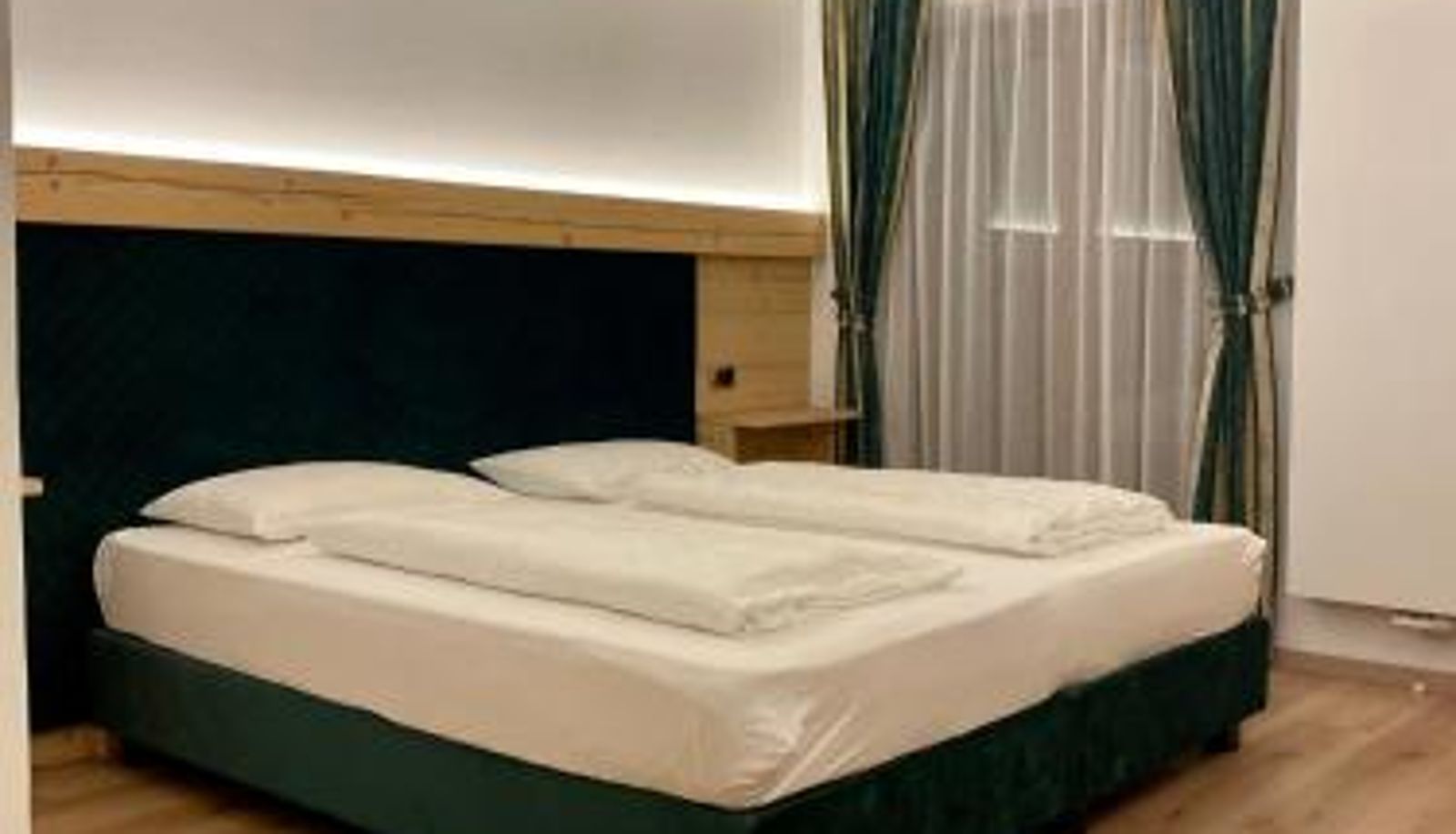 Room - Garni Hotel and Apartments Wildbach